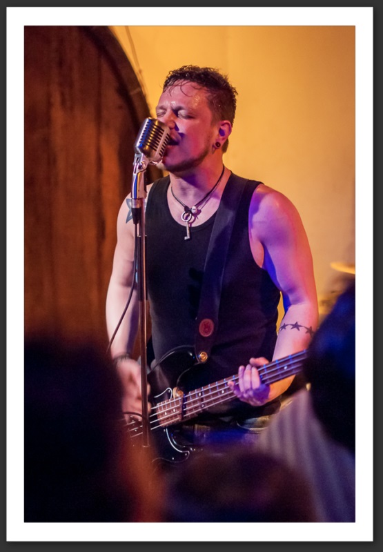 Atomic Shelters Bar King Concert Punk Rock